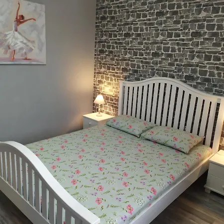 Aпартамент 5 *