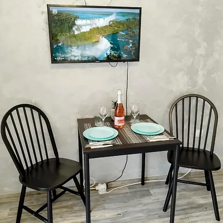 Aпартамент 5 * Warna